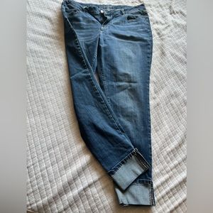 Maurices Size XL long jeans new condition